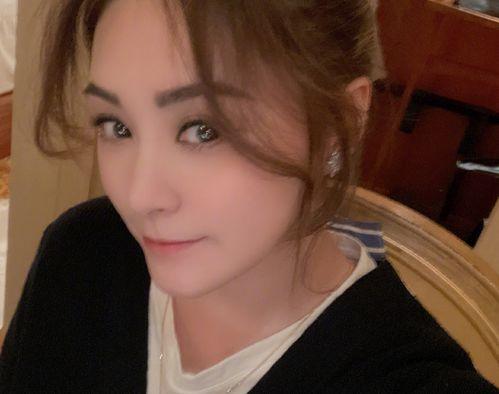 她为了吃瓜进娱乐圈,她毅然踏入娱乐圈