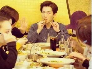 娱乐圈扒姨太吃瓜大会,揭秘明星幕后故事，吃瓜大会精彩纷呈