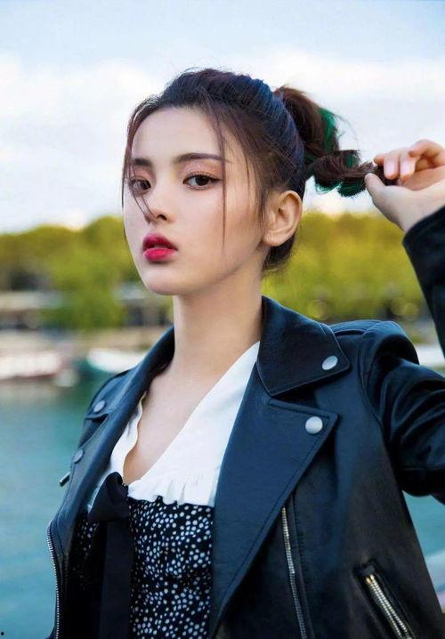 在娱乐圈里吃瓜小说推荐,揭秘明星背后的吃瓜故事